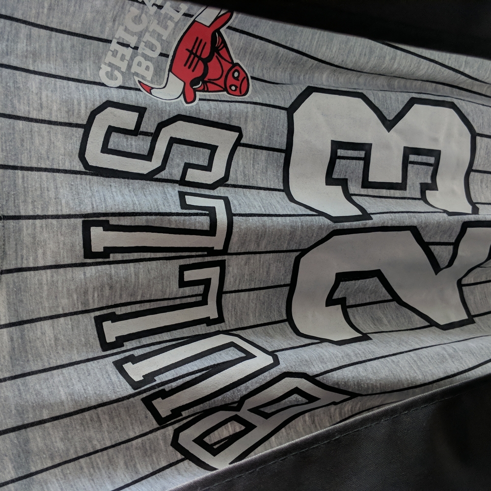 RARE Jordan Chicago Bulls Jersey Tee T-Shirt size Large L Grey Gray